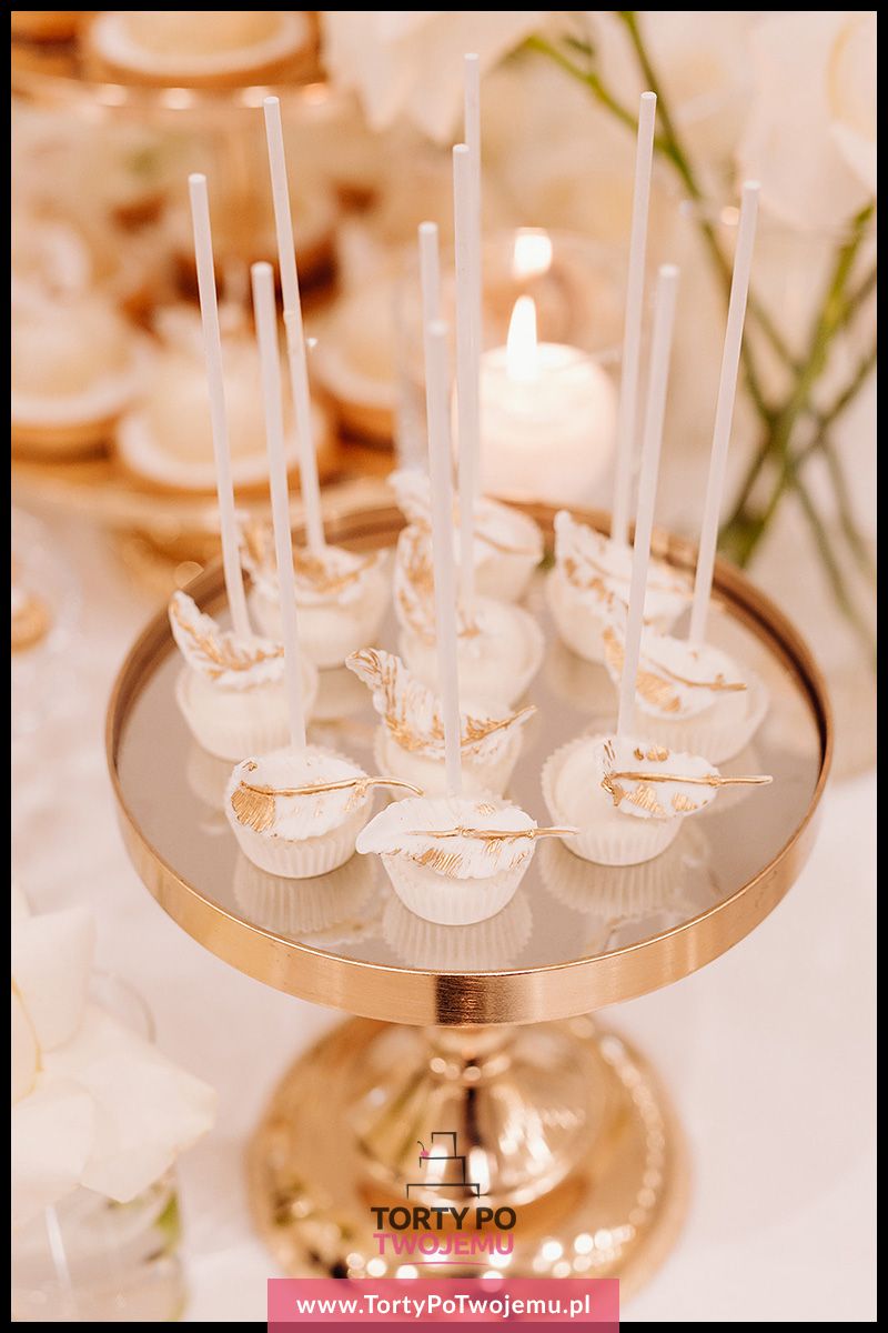 Cake pops - truskawkowe